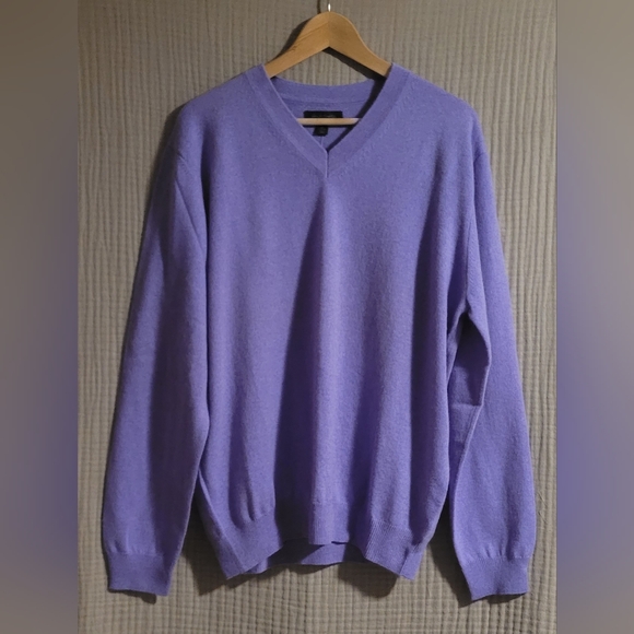 ​NWT John W. Nordstrom 100% Cashmere V-Neck Sweater - Lavender - Large